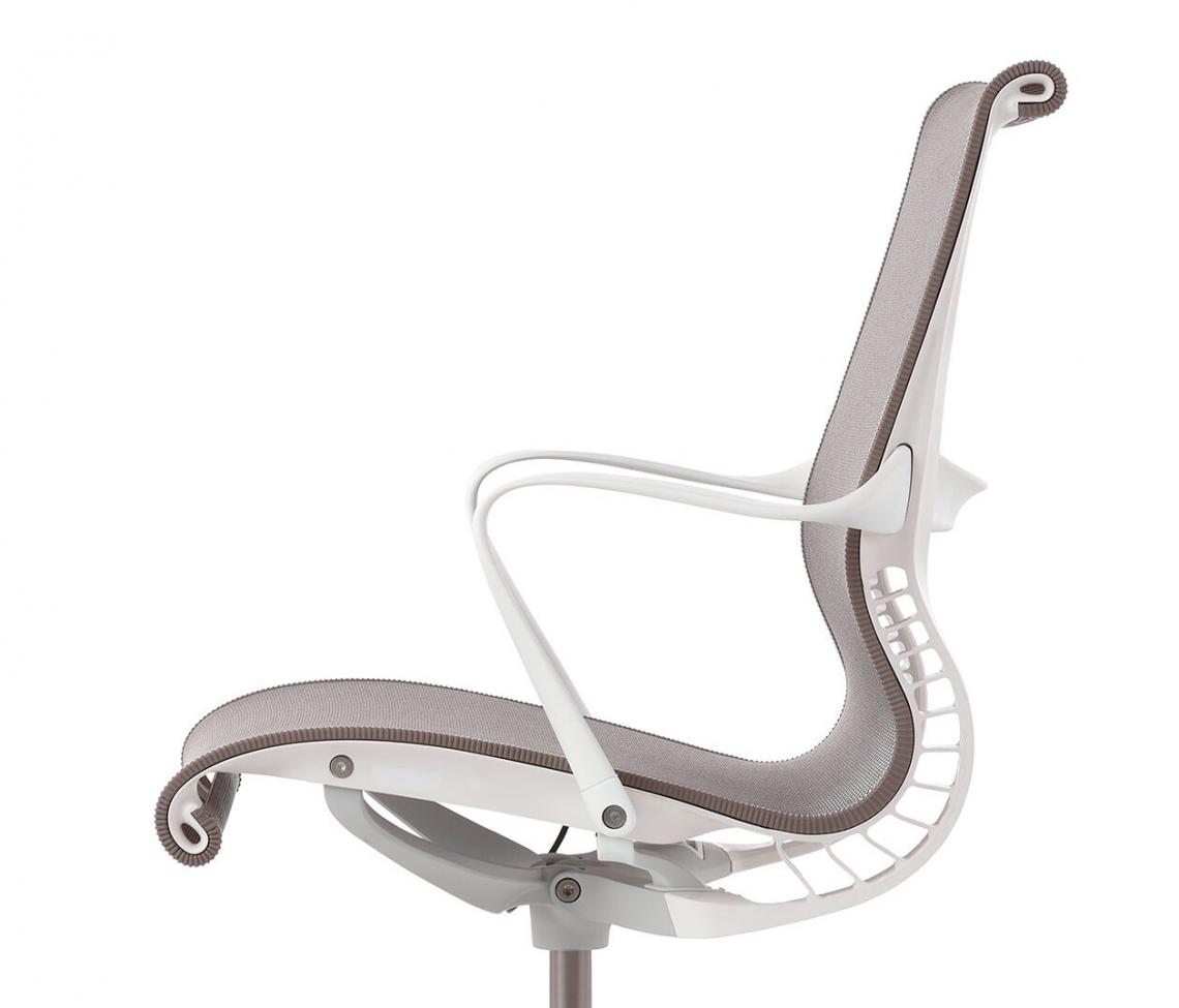 Technologie Kinematic Spine du fauteuil Herman Miller SETU