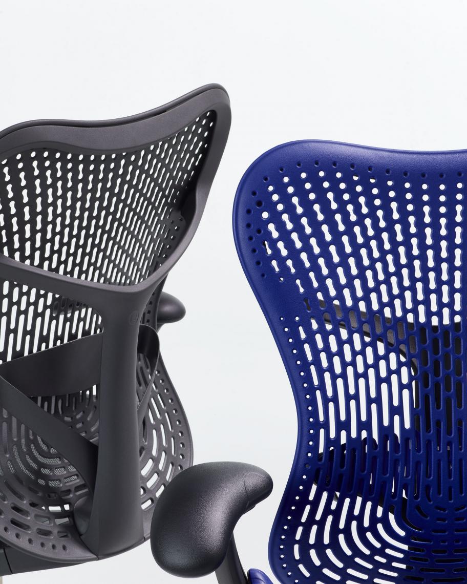 Comparatif coloris Mirra 2 Graphite et Ultra Marine
